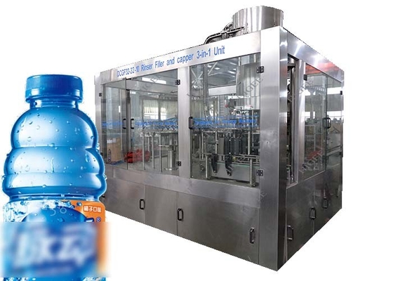 Κίνα Η αυτόματη μικρή πλαστική μηχανή πλήρωσης μπουκαλιών ένωσε τον εξοπλισμό πλήρωσης μη αλκοολούχων ποτών με διοξείδιο του άνθρακα/ποτών προμηθευτής