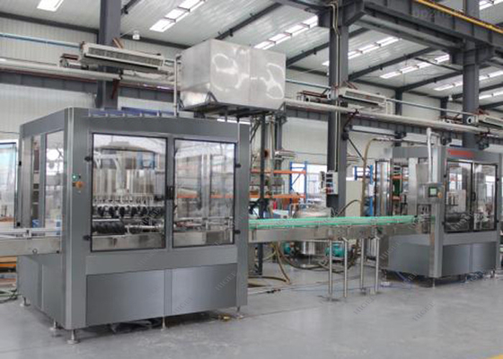 Κίνα Πλαστική μηχανή πλήρωσης ποτών μπουκαλιών της PET, ενωμένο με διοξείδιο του άνθρακα CE υλικών πληρώσεως ποτών πιστοποιημένο προμηθευτής