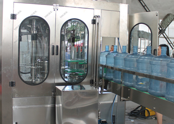 Κίνα Βιομηχανική πλύση που καλύπτει τη μηχανή πλήρωσης μπουκαλιών νερό 5 γαλονιού για τη PET PP προμηθευτής